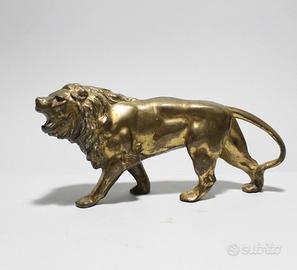 Scultura Leone in Metallo Dorato  fine XIX secolo