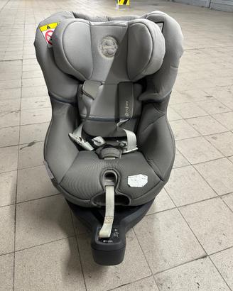 Seggiolino Cybex Sirona 2 con Isofix e base fissa