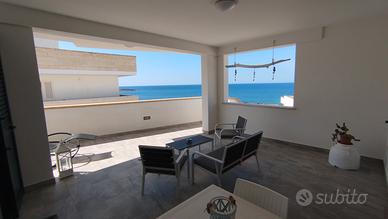 FRONTE MARE PRIMO PIANO 