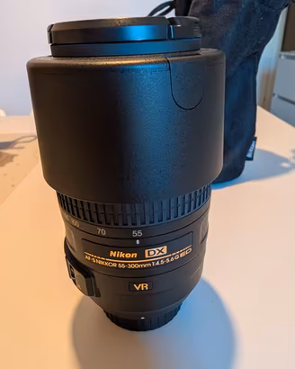 Obiettivo Nikon AF-S DX 55-300mm VR 
