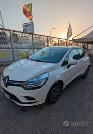 Renault Clio IV serie 1.5 dCi 90cv - FULL OPTIONAL