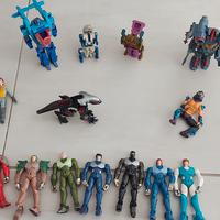 lotto giocattoli pupazzi action figure varie