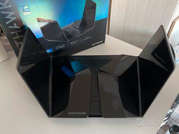 Router Netgear RAXE500