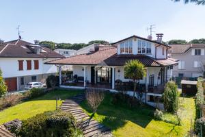 VILLA SINGOLA A SAN MAURO PASCOLI