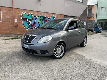Lancia Ypsilon 1.2 GPL Argento IN