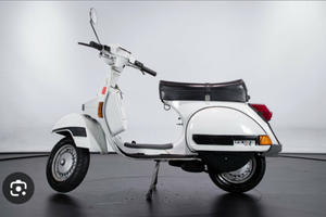 Piaggio VESPA PX 125E ASI ISCRITTA 1982