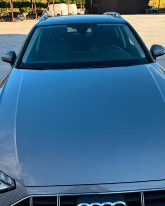 A4 allroad identity contrast