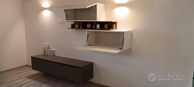 mobile soggiorno sospeso