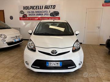TOYOTA AYGO ANNO 2012 BZ 1.0 ADATTA NEOPATENTATI K