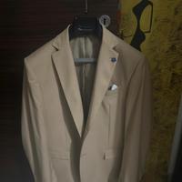Abito da cerimonia beige firmato