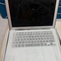 Macbook in perfette condizioni 2017 pochi cicli