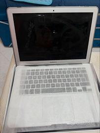 Macbook in perfette condizioni 2017 pochi cicli