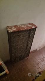 Copritermosifone in metallo decorato e base marmo