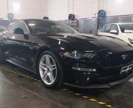 Ford Mustang GT Coupé 5.0 V8 32v 450cv TiCVT c.aut