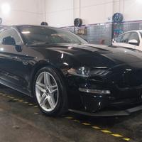 Ford Mustang GT Coupé 5.0 V8 32v 450cv TiCVT c.aut