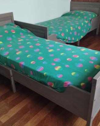 Coppia di lettini allungabili Ikea mod. Sundvik