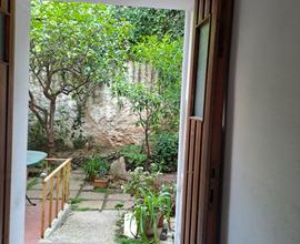 Casa indipendente con giardino zona Capuccini