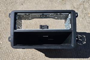 Mascherina radio con portaoggetti 