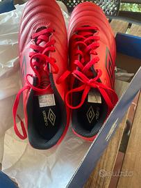 Scarpini da calcetto umbro