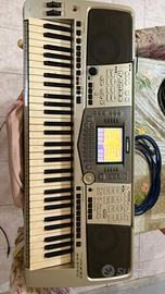 Yamaha PSR 2000