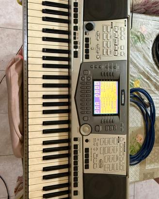 Yamaha PSR 2000