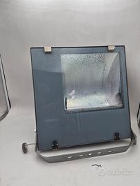 faro da esterno philips 