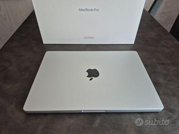 MacBook Pro (14", 2021, condizioni A+)