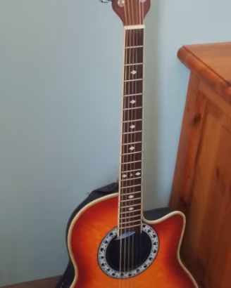 Chitarra acustica