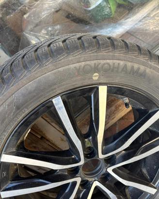 Gomme  quattro stagioni 195/55/R16 con  cerchi