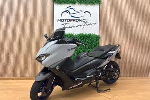 YAMAHA TMAX T-MAX T MAX 560 ICON BLUE / DA 149€ AL