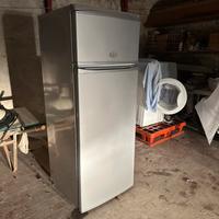 Frigorifero Ariston Grigio