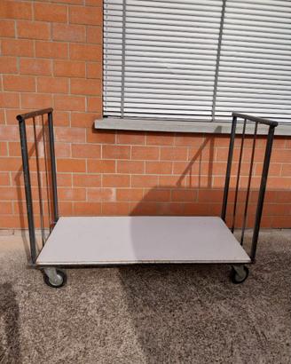 carrello in acciaio cm.150x70x115h.