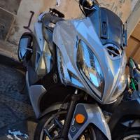 Kymco Xciting S 400i gomme nuove + tre pezzi extra