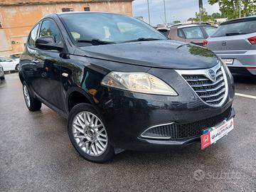 Lancia Ypsilon 0.9 TwinAir 85 CV 5 porte Metano Ec