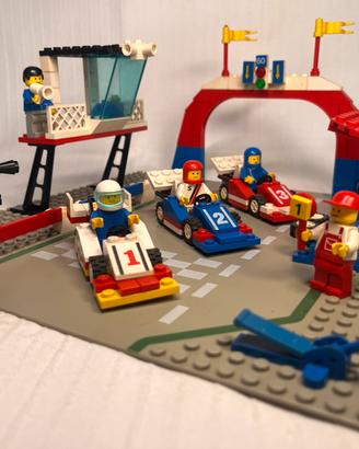 Lotto LEGO Vintage Town 6381 6503 + 6 Basi Strade