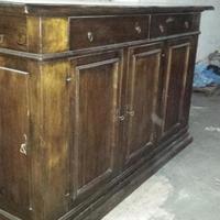 Antico mobile servante