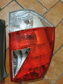 FANALI POSTERIORI HONDA FRV (FR-V)