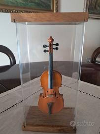 Riproduzione di violoncello
