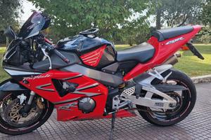 Honda CBR 900 RR Fireblade