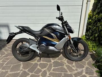 Moto elettrica Street Hunter Super Soco
