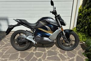 Moto elettrica Street Hunter Super Soco