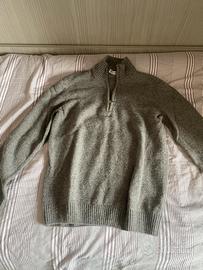 Maglioncino grigio dolcevita con cerniera