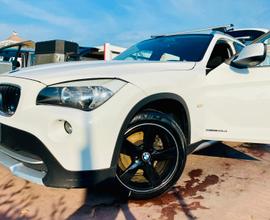 BMW X1 18D Attiva