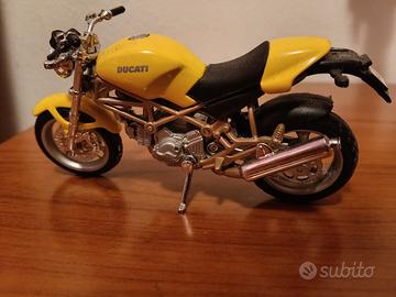 modellismo moto ducati 600 moster