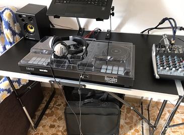 Tavolo per dj ad altezza regolabile