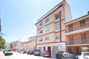 3 LOCALI A PORTO SAN GIORGIO