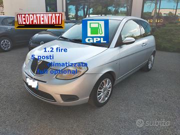 LANCIA YPSILON 1.2 NEOPATENT. GPL 5 posti