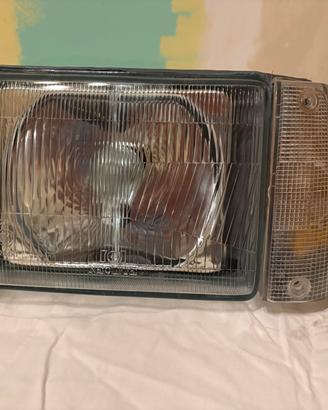 Fanale lato sx fiat panda 141 nuovo