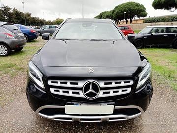 MERCEDES-BENZ GLA 200 d Automatic Executive - IV