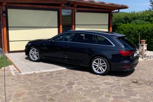 AUDI A4 5ª serie - 2016